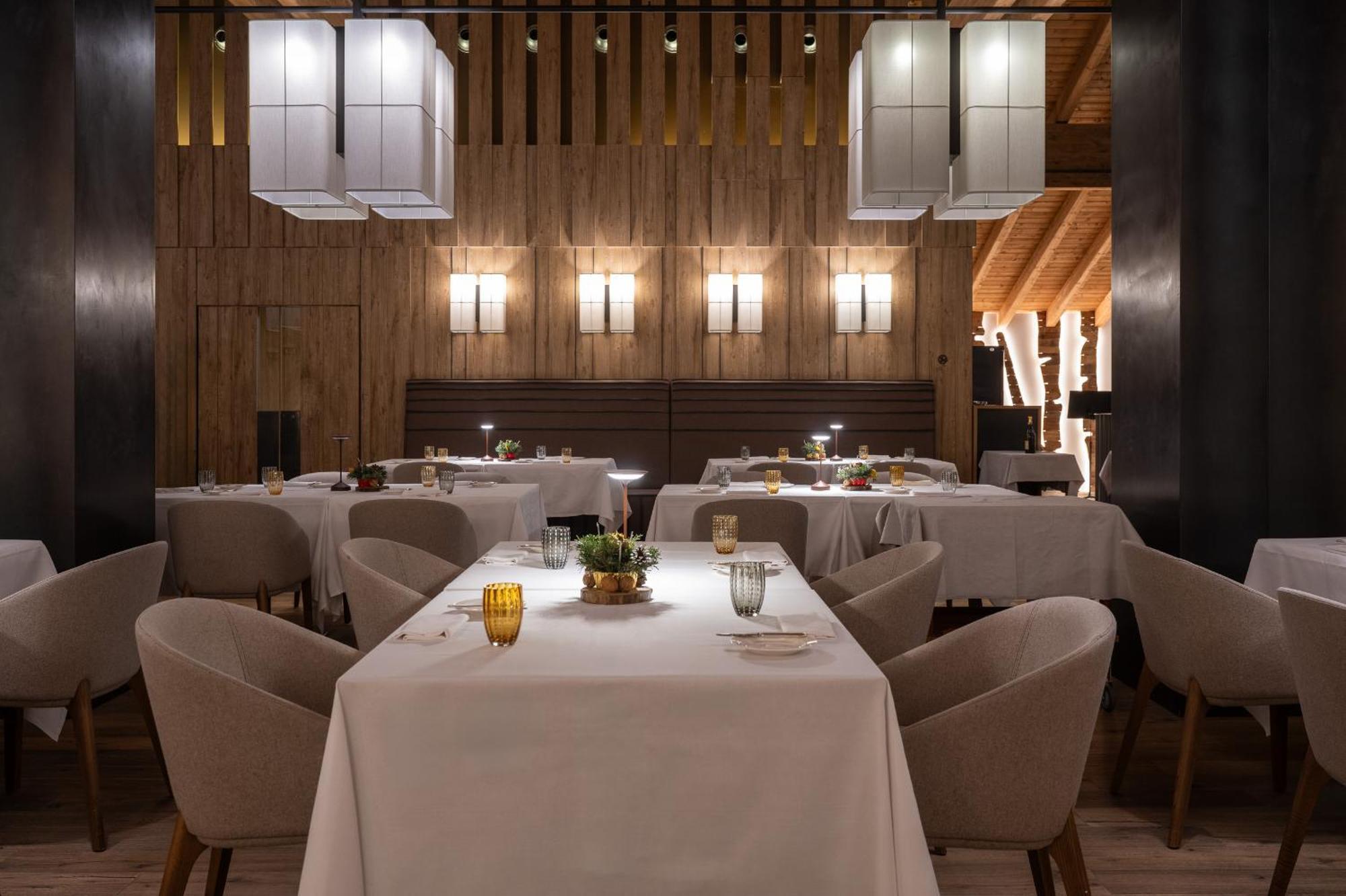 Grand Hotel Courmayeur Mont Blanc, By R Collection Hotels Exterior photo