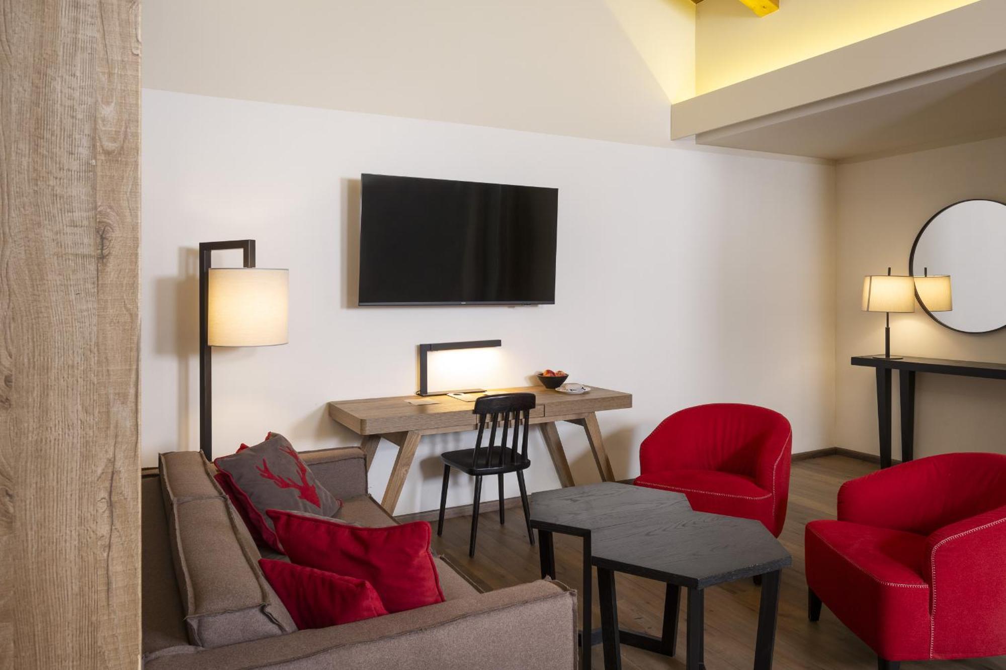 Grand Hotel Courmayeur Mont Blanc, By R Collection Hotels Room photo
