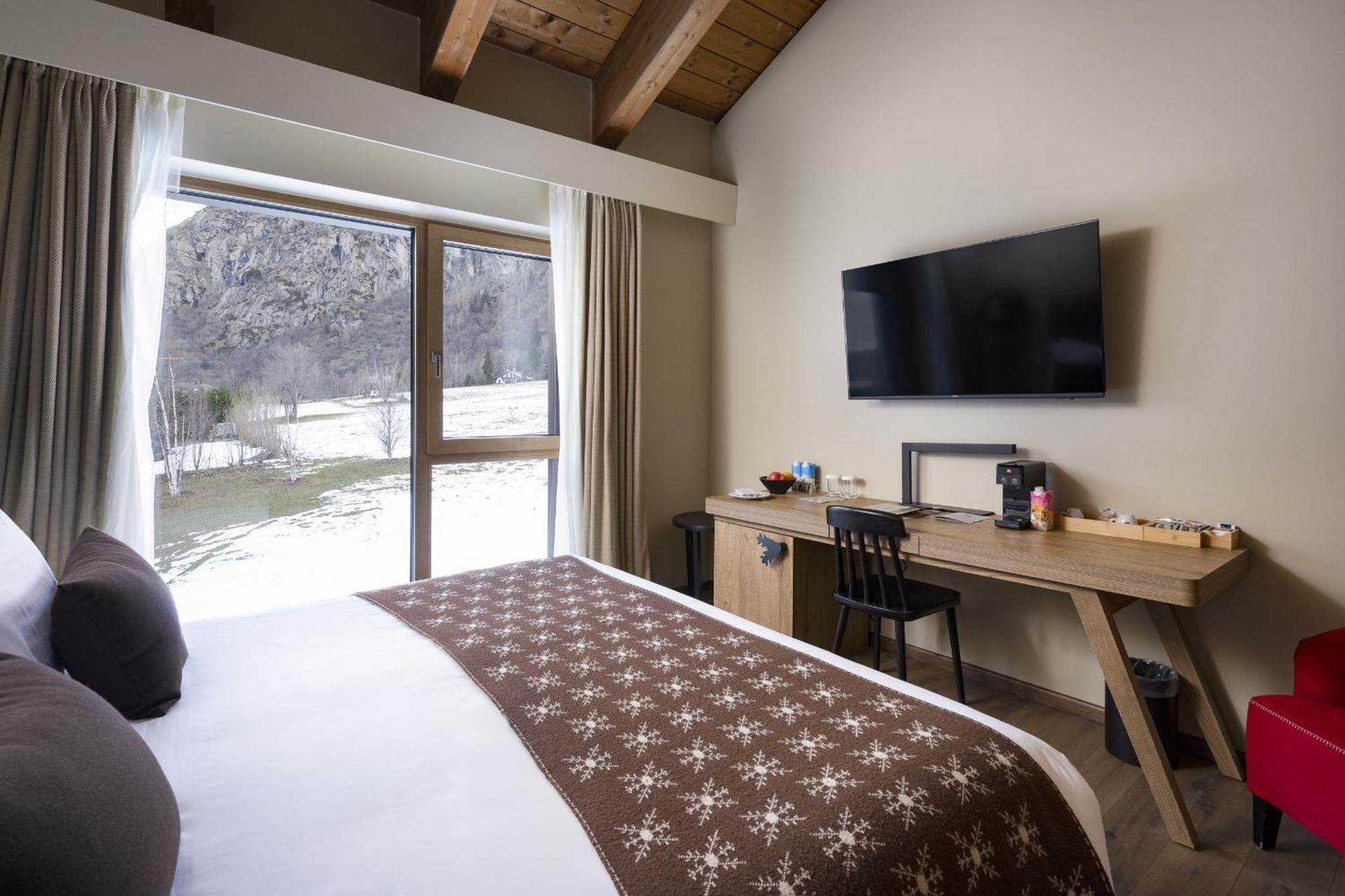 Grand Hotel Courmayeur Mont Blanc, By R Collection Hotels Room photo