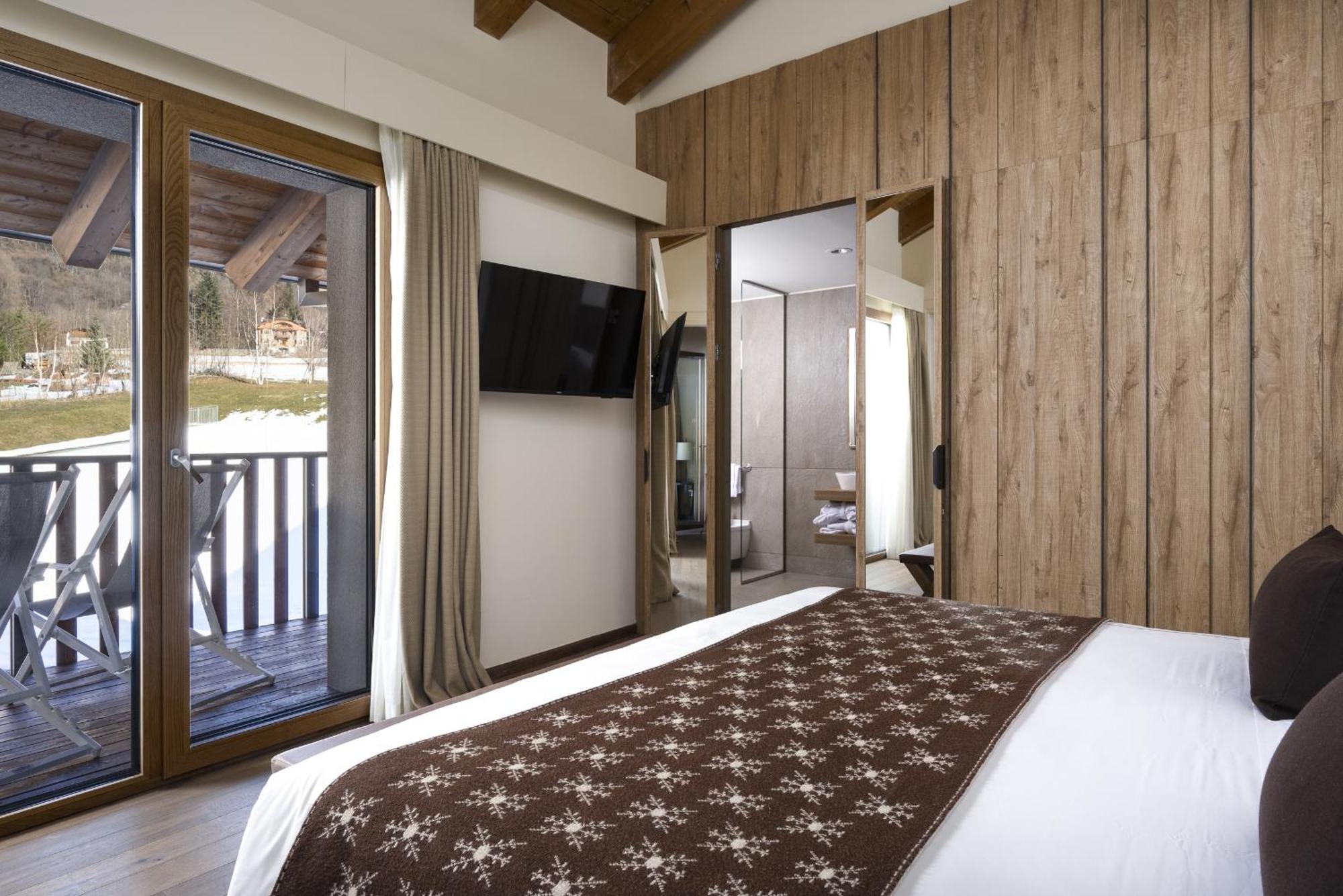 Grand Hotel Courmayeur Mont Blanc, By R Collection Hotels Room photo